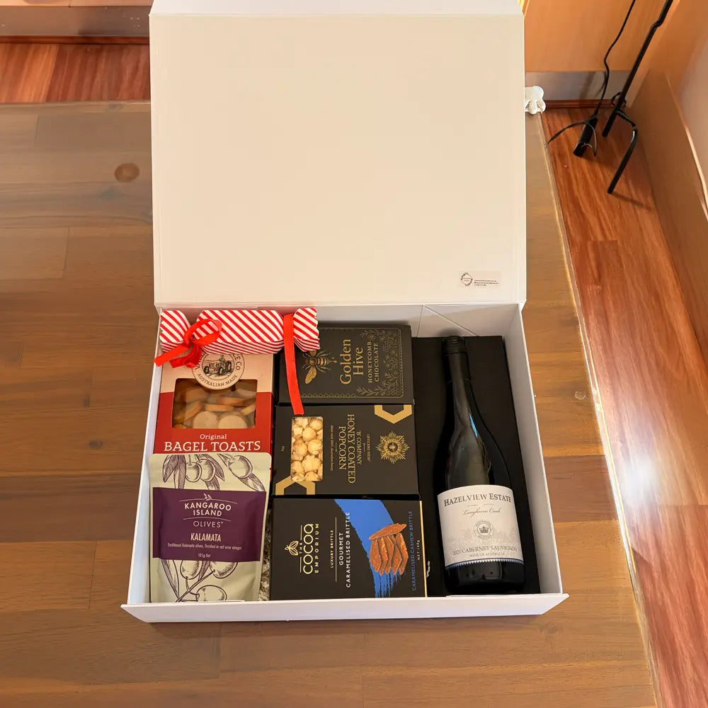 Luxury hamper: Cheerful Festivity Bundle