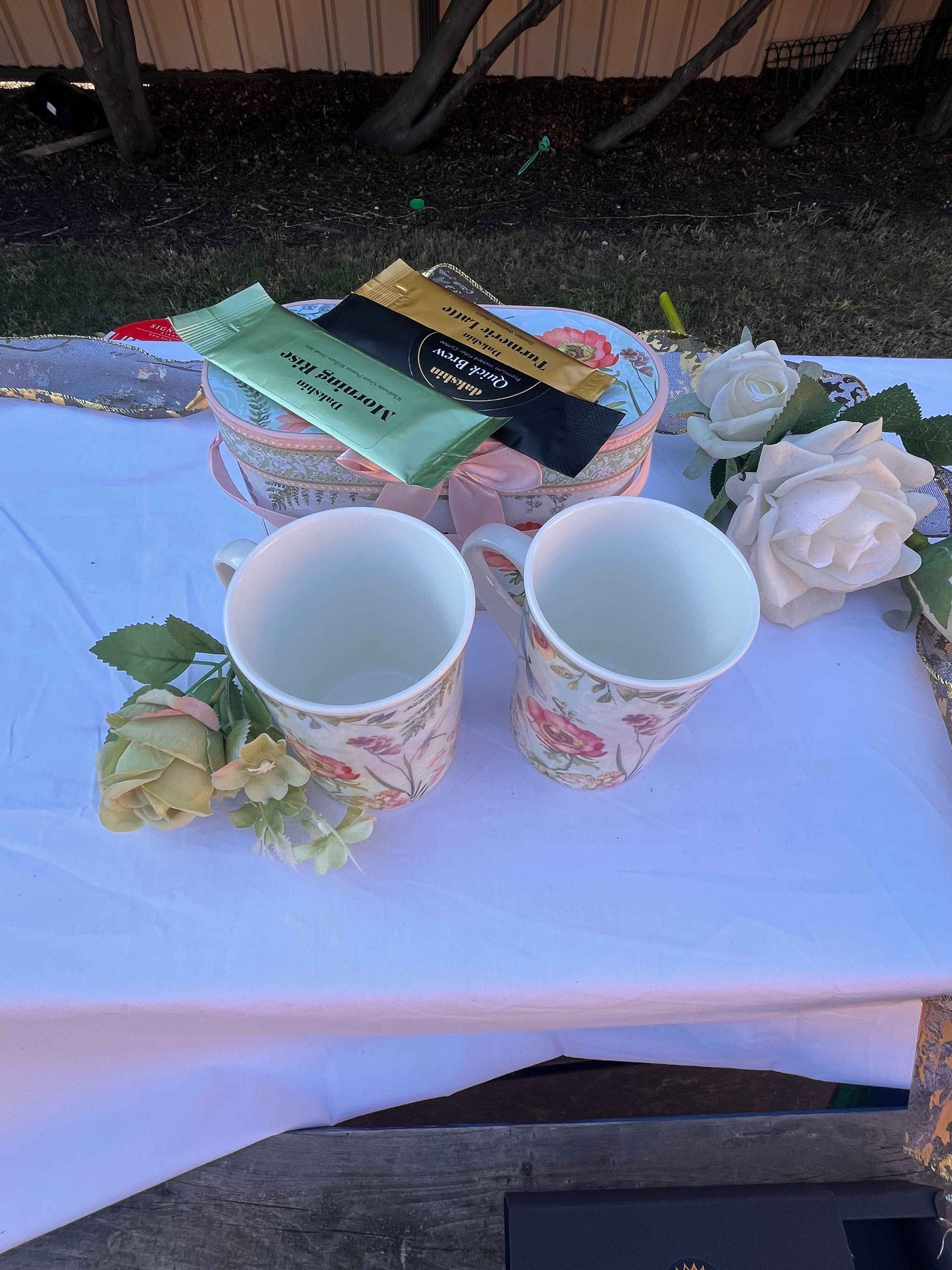 Floral Tea Elegance Gift Set