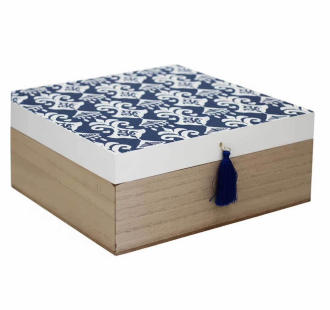 Wooden box in which all the silver tray hamper items will be given
